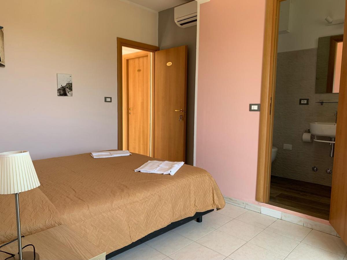 B&B Rondinelle San Domino Exteriör bild